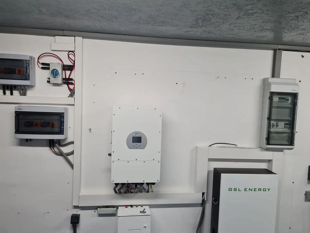 家庭光伏发电储能系统 功率5～50kW，储能10～100kWh的能源自给解决方案